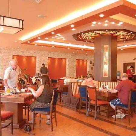 瑟琳娜酒店 酒店