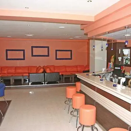 瑟琳娜酒店 酒店